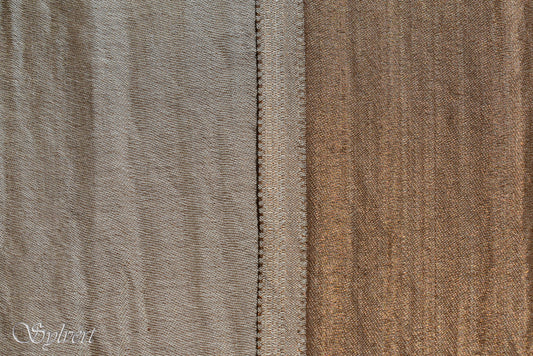 Pashmina vs Wool: Which Is Warmer and Better for Cold Weather?