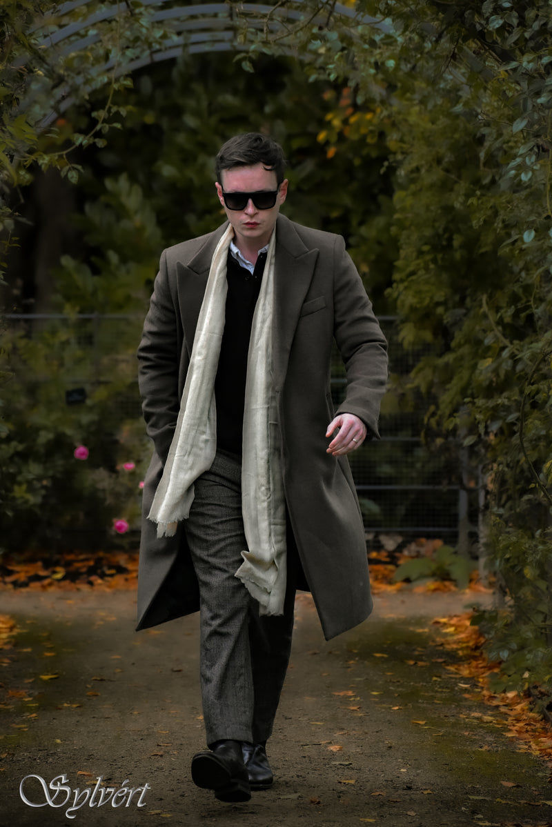 Sylvért, Pashmina, Coronis, Corvella, 100% Natural, organic, undyed, Luxury, Heritage, Sustainable, slow fashion, quiet luxury. Sylvert. Scarf, Stole, Shawls, Hand loomed, cruelty-free