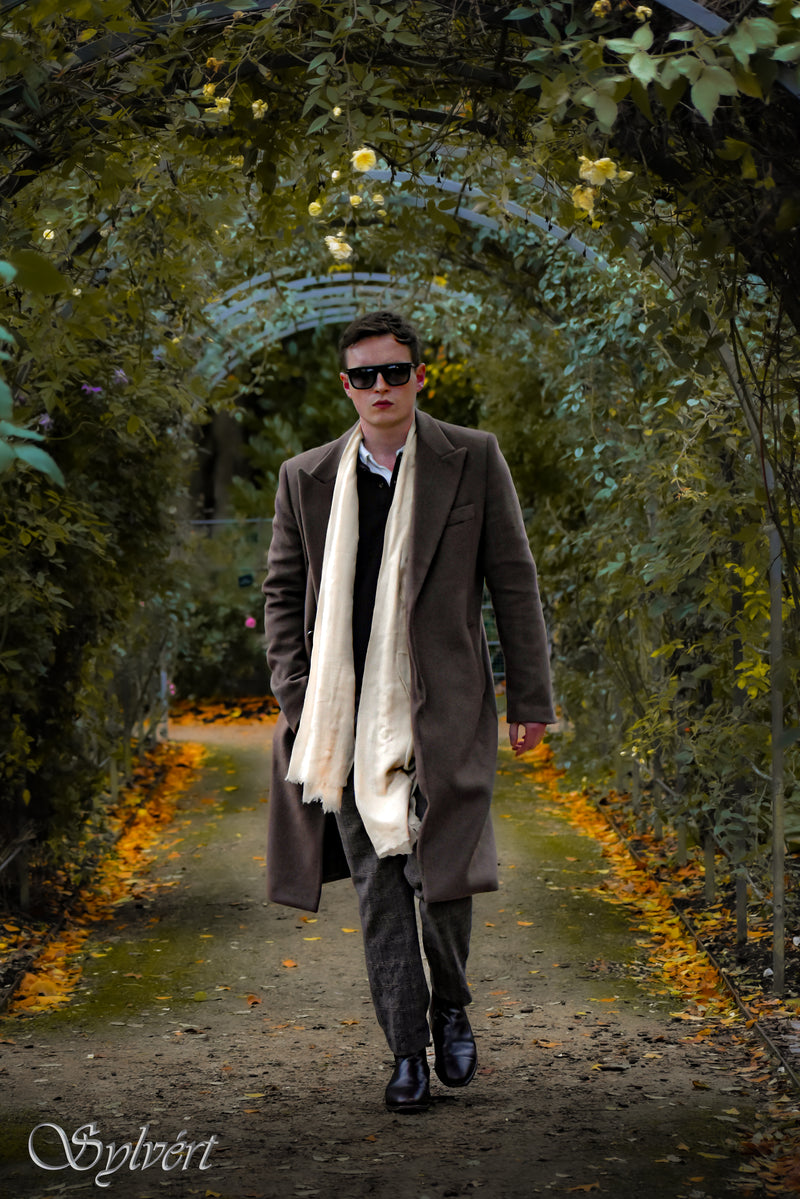 Sylvért, Pashmina, Coronis, Corvella, 100% Natural, organic, undyed, Luxury, Heritage, Sustainable, slow fashion, quiet luxury. Sylvert. Scarf, Stole, Shawls, Hand loomed, cruelty-free