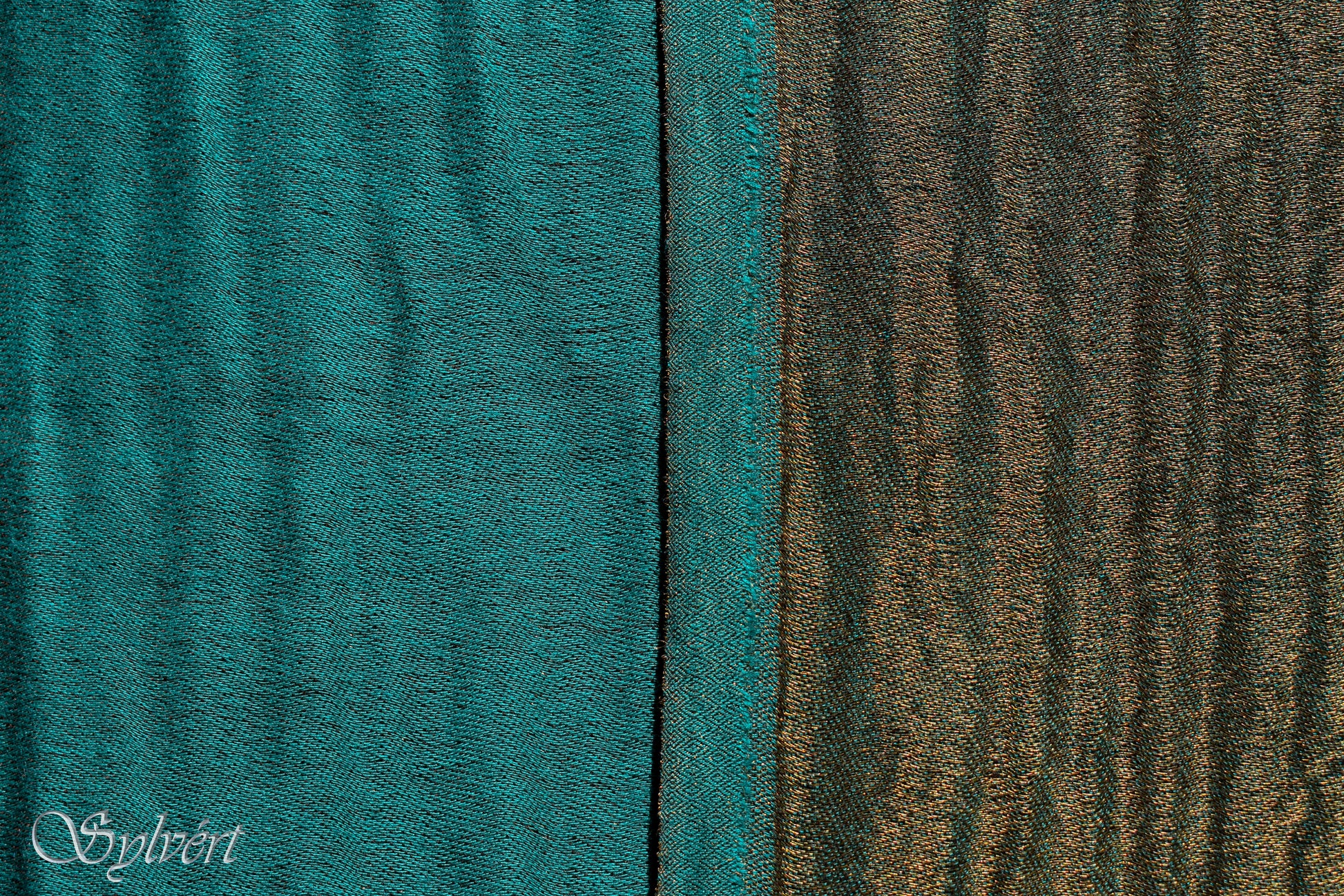 Sylvért, Blended Shawl, Silk,  Cashmere, Vissera, moonlight, zari, 100% Natural, organic Dye, Luxury, Heritage, Sustainable, slow fashion, quiet luxury. Sylvert.