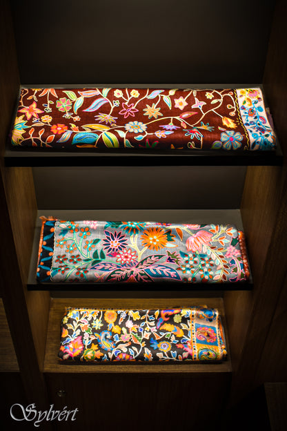 Sylvért, Cashmere, Rivanor, Rivaya, Kalamkari, 100% Natural, Organic Dye, Luxury, Heritage, Sustainable, slow fashion, quiet luxury. Sylvert. Embroidered, cruelty-free