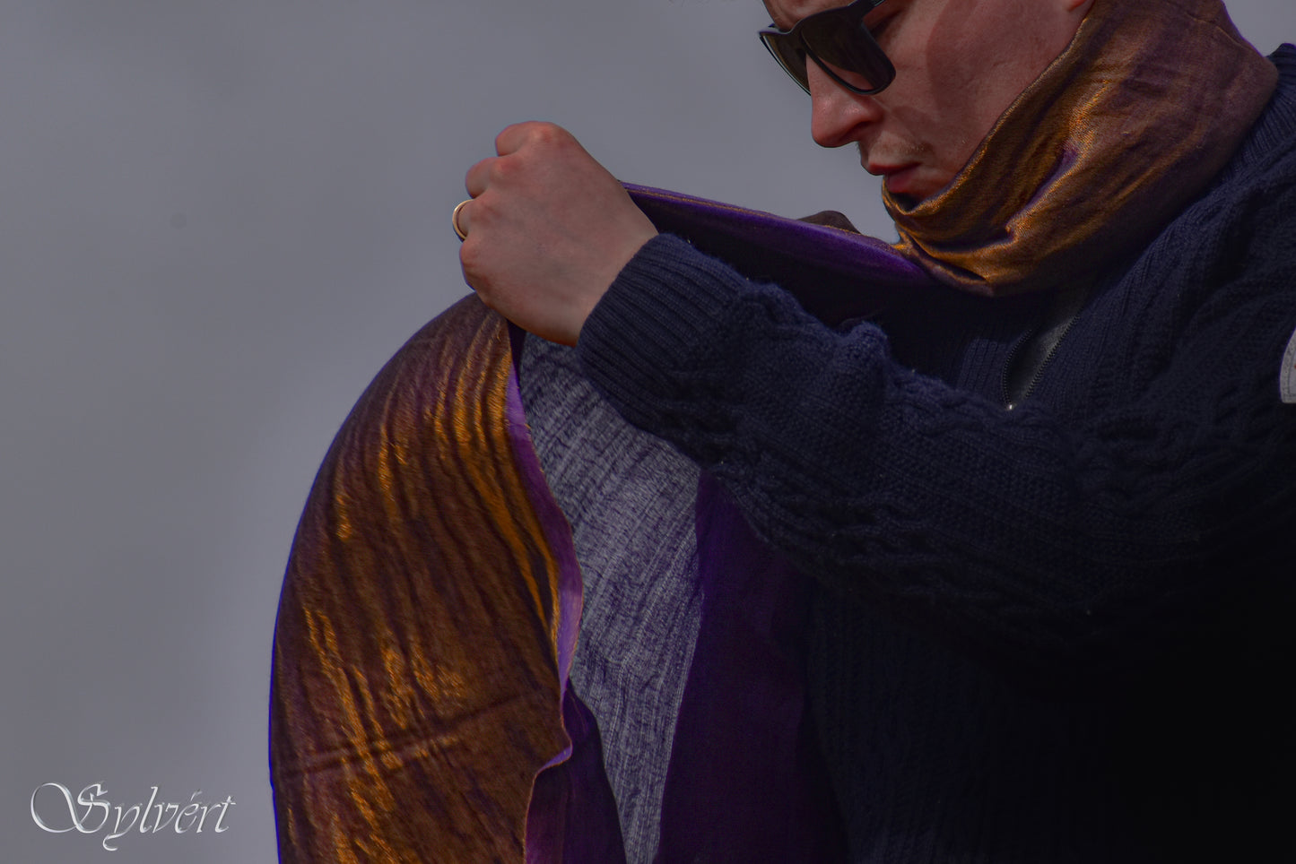 Sylvért, Blended Shawl, Silk,  Cashmere, Vissera, moonlight, zari, 100% Natural, organic Dye, Luxury, Heritage, Sustainable, slow fashion, quiet luxury. Sylvert.