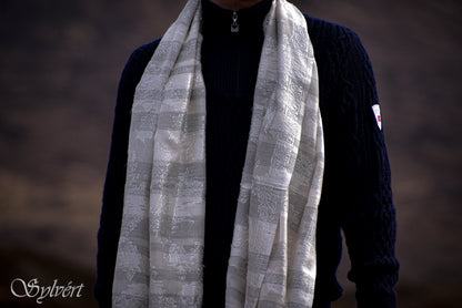 Sylvért, Pashmina, Silk,  Coronis, Coronella Serica, 100% Natural, Vegetable Dye, Luxury, Heritage, Sustainable, slow fashion, quiet luxury. Sylvert. hand made, hand loomed.