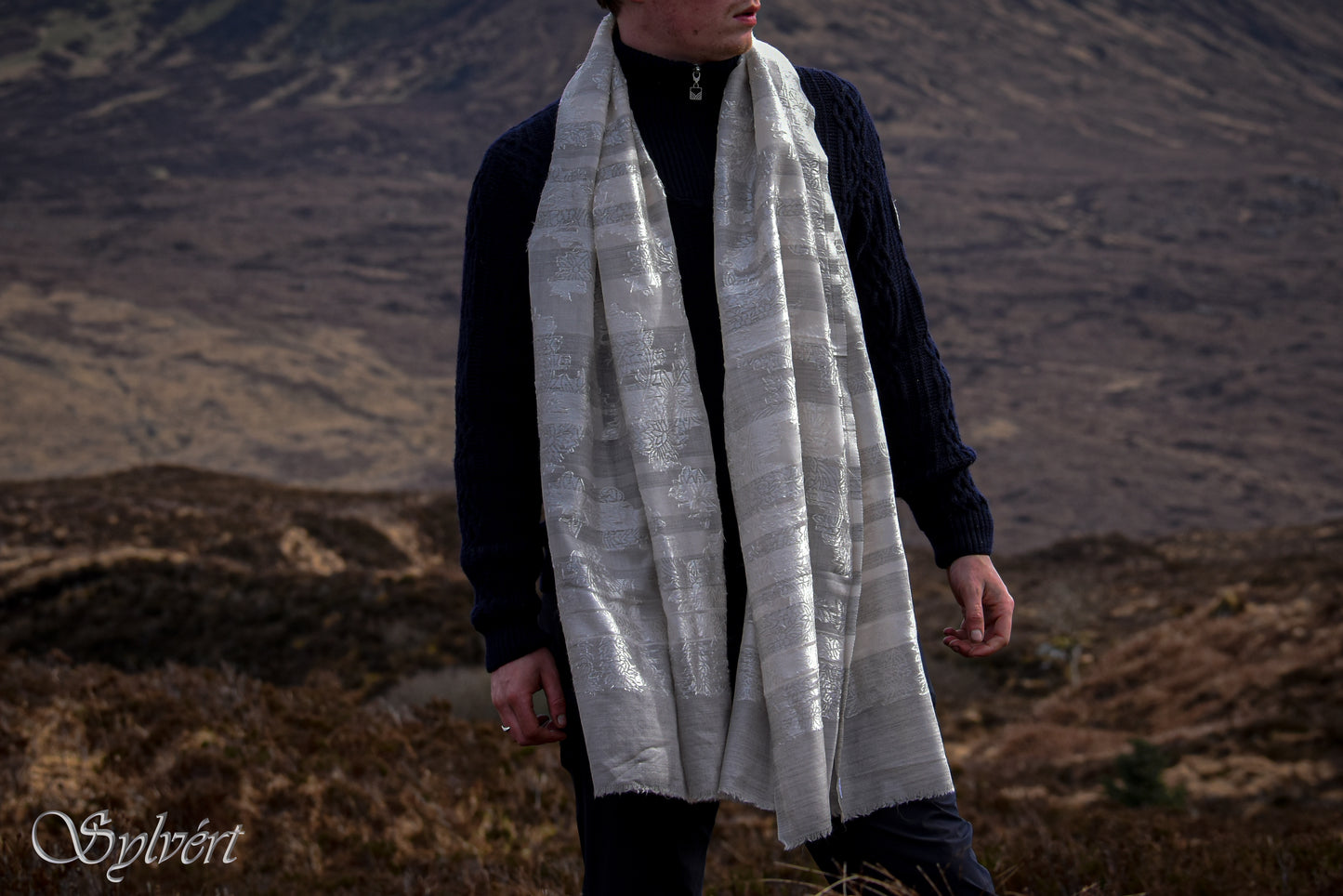 Sylvért, Pashmina, Silk,  Coronis, Coronella Serica, 100% Natural, Vegetable Dye, Luxury, Heritage, Sustainable, slow fashion, quiet luxury. Sylvert. hand made, hand loomed. cruelty-free, organic
