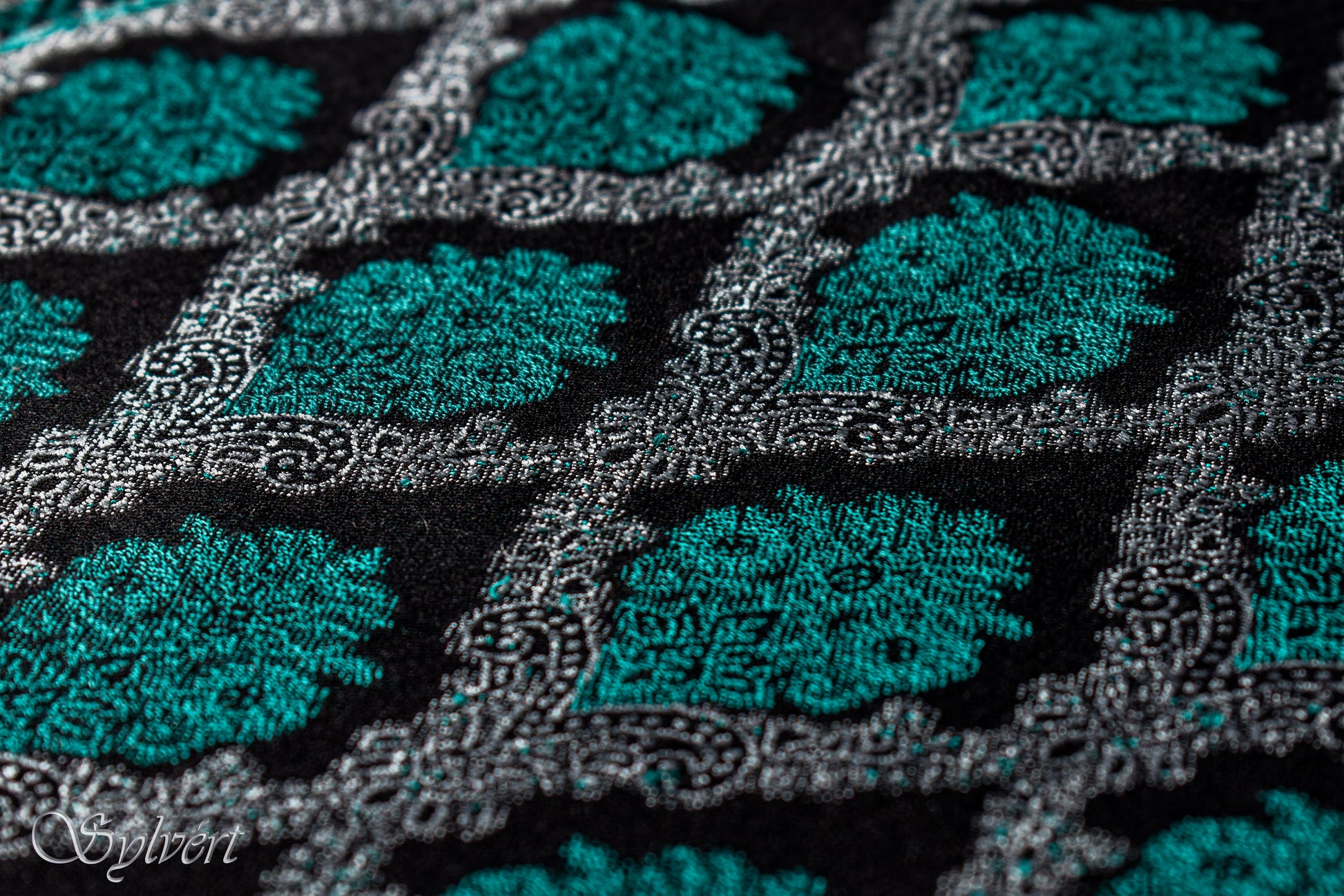 Sylvért, Pashmina, Silk,  Coronis, Coronella Serica, 100% Natural, Vegetable Dye, Luxury, Heritage, Sustainable, slow fashion, quiet luxury. Sylvert. hand made, hand loomed. cruelty-free, organic
